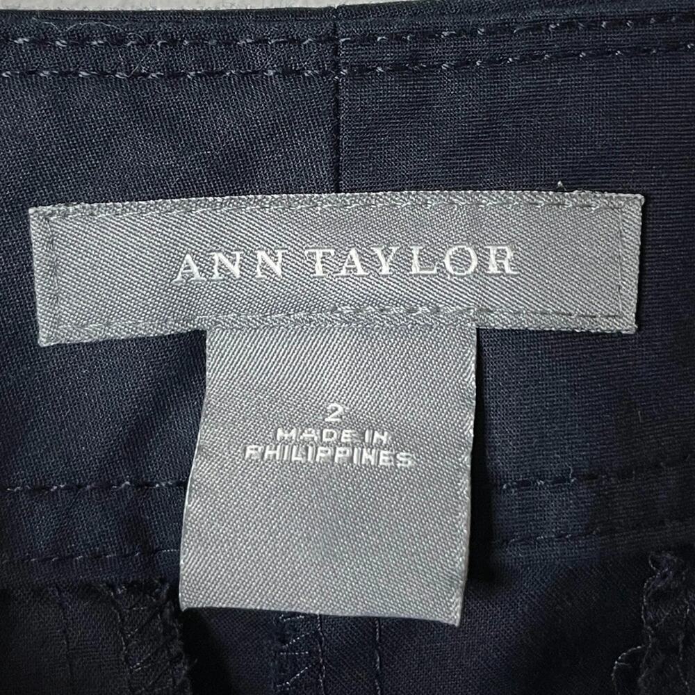Ann Taylor Women Chino Bermuda Short 2 Black Nautical Buttons 11" Stretch Cotton - Picture 7 of 8
